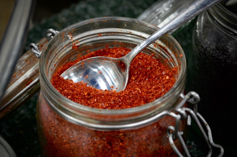 Kuvassa ei ole verihiutaleita, vaan chilirouhetta