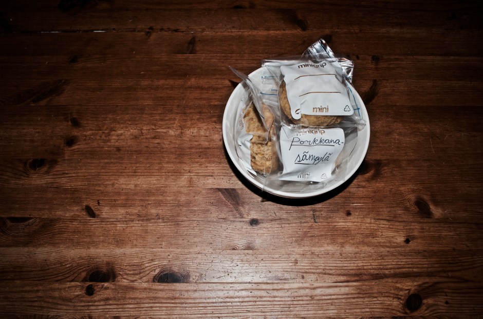 Tällä viikolla aamupalaksi oli myös sunnuntaina paistettuja porkkanasämpylöitä.